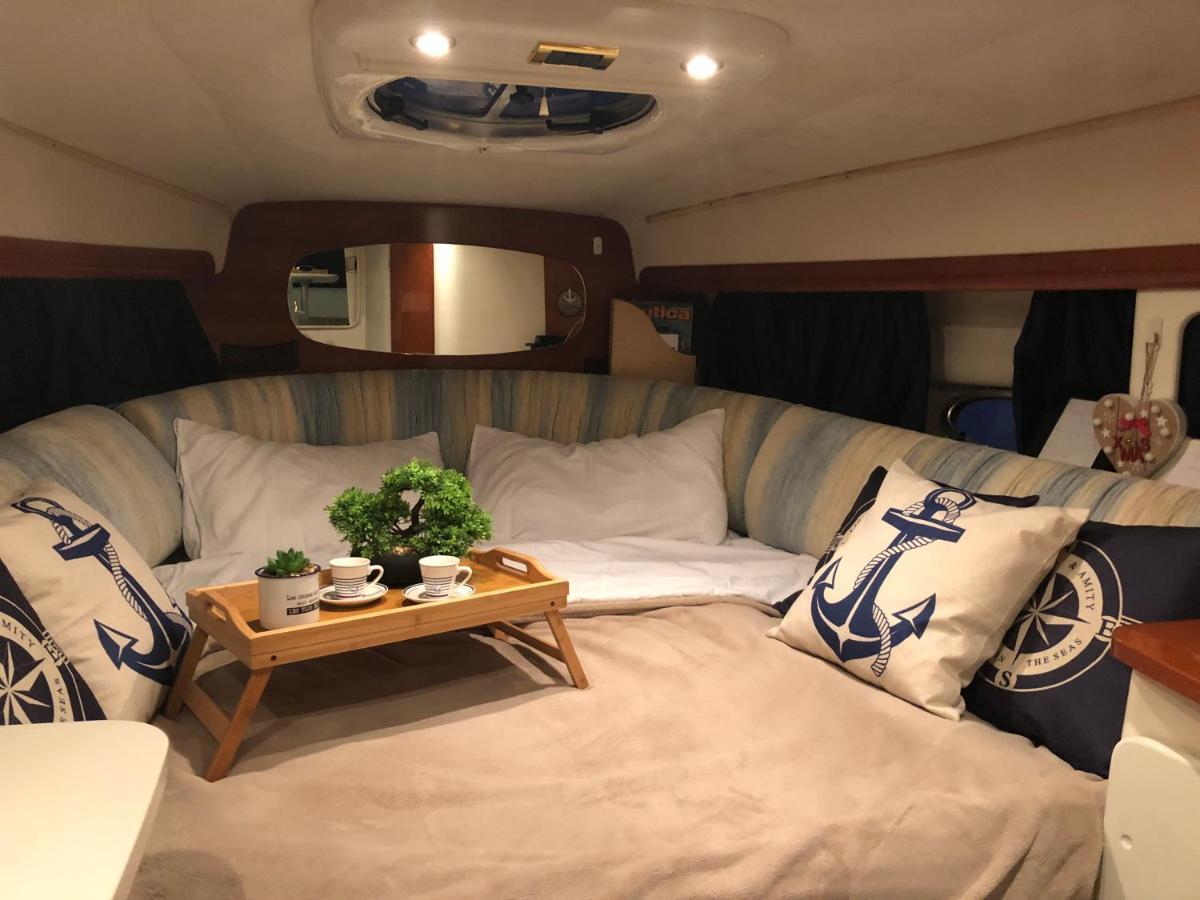 Отель Bea Boat Charter Ментона Экстерьер фото