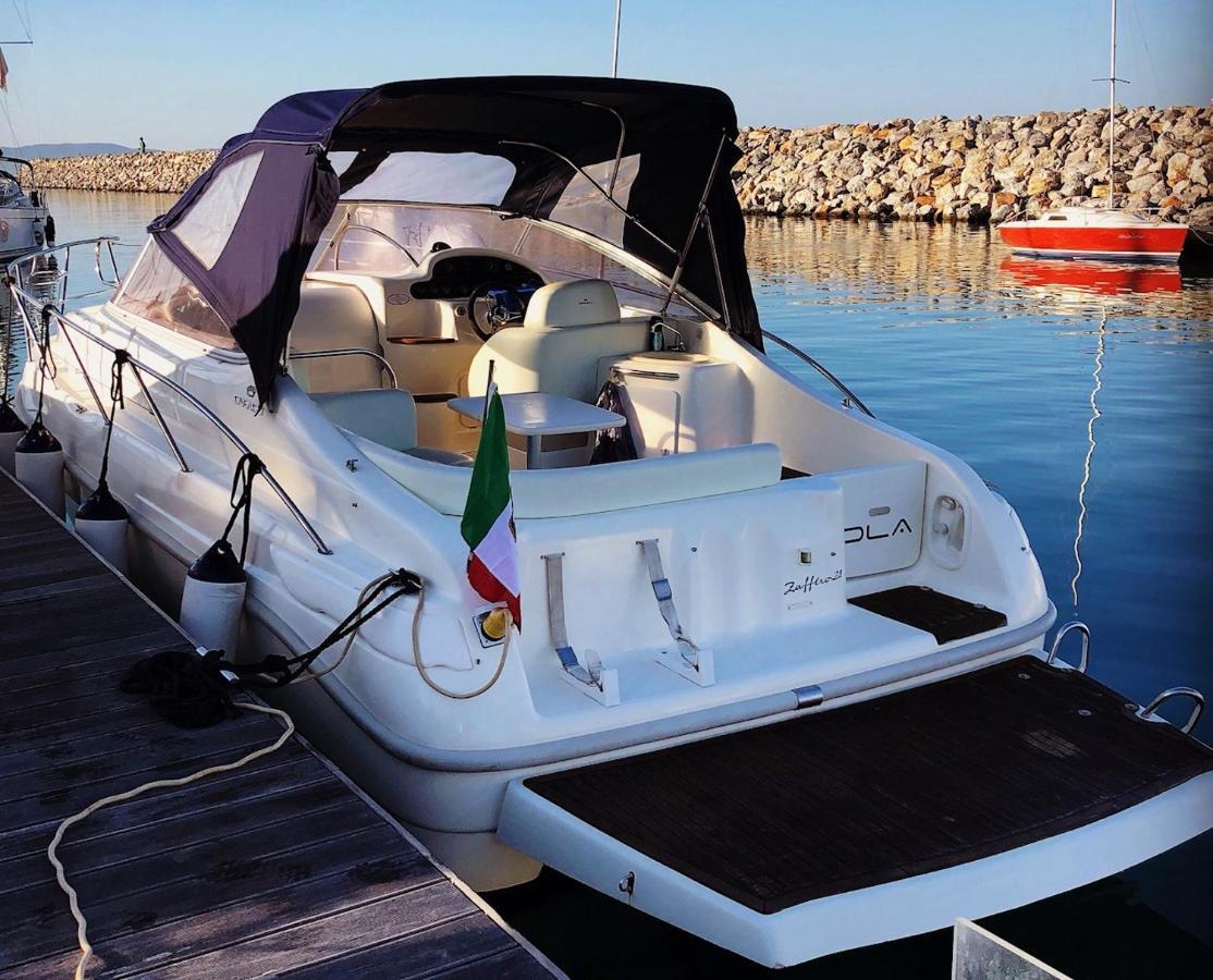 Отель Bea Boat Charter Ментона Экстерьер фото